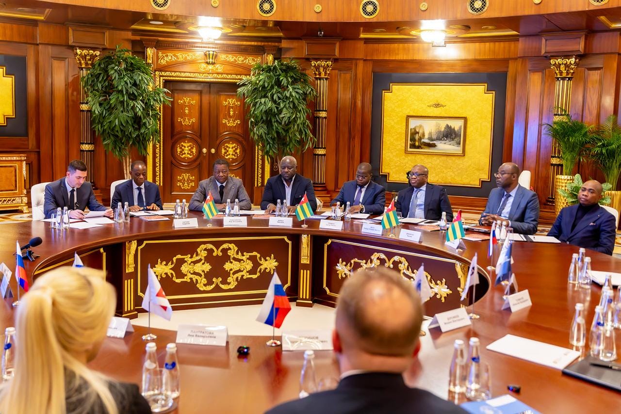 Faure Gnassingbé scelle trois nouveaux accords à Moscou / Faure Gnassingbé заключил три новых соглашения в Москве